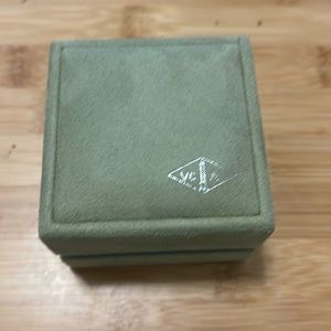 Authentic Van Cleef Arpel Necklace Box